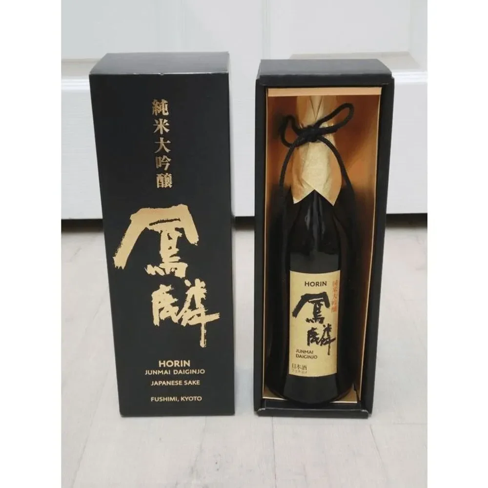 EMPTY Rare Collectible Gekkeikan Horin Junmai Daiginjo Sake Bottle & Box